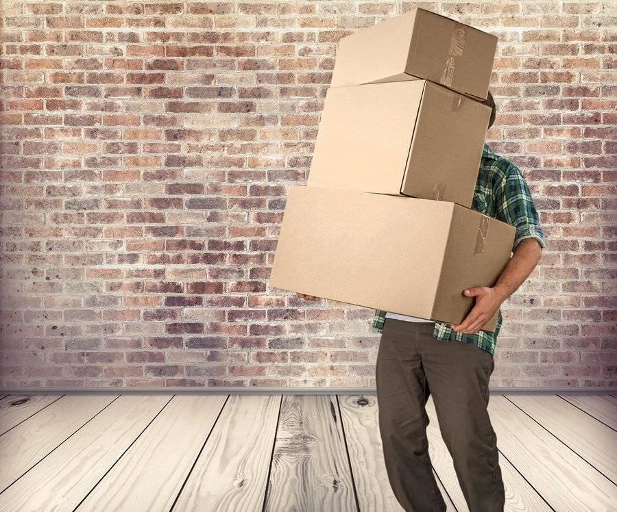 DIY Moving means you do all the hard work which makes the moving process longer and more expensive