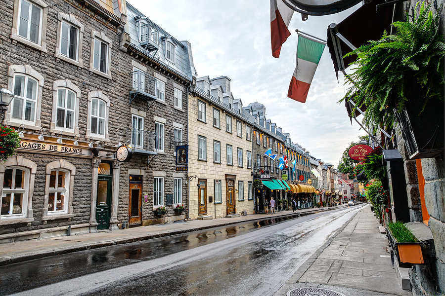 Colorful neighborhood streets in old Québec City