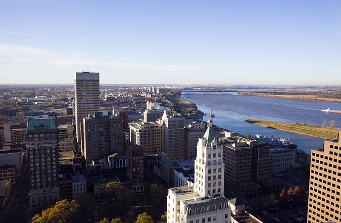 Moving to Memphis - City Skyline with a view of the Mississippi River